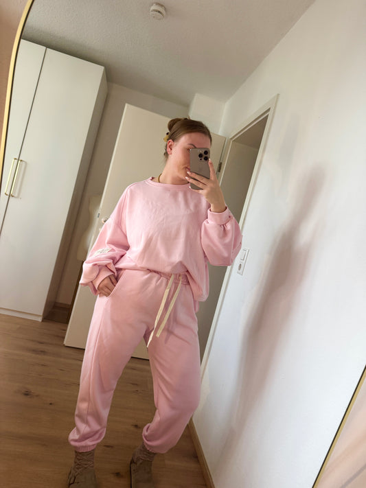 Bequemer Jersey Zweiteiler Damen – Top und Hose perfekt für Alltag und Freizeit in der färbe rosa