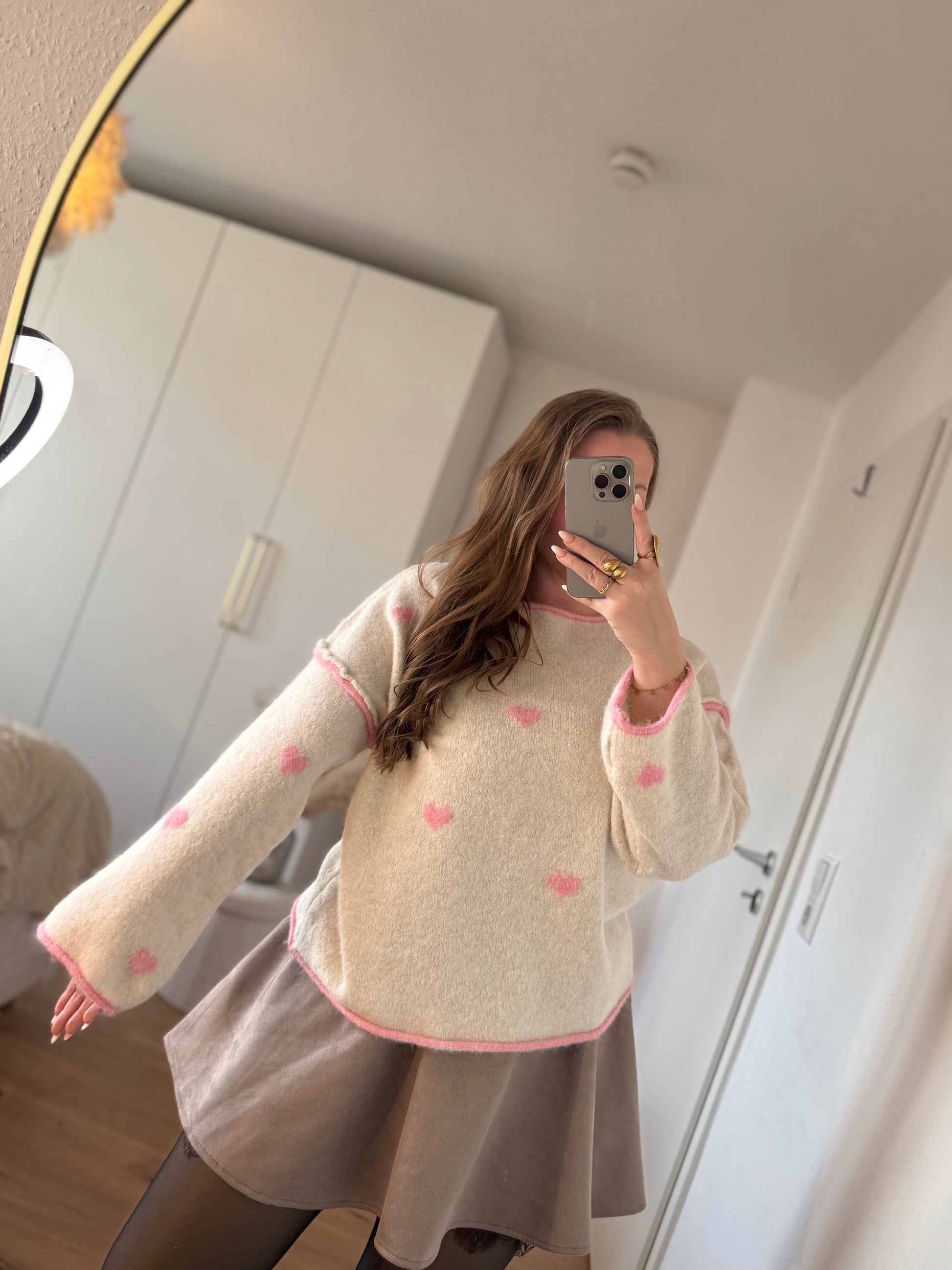 Beige-rosa Strickpullover mit Herzchen-Muster, tragbar in den Größen 36 bis 42