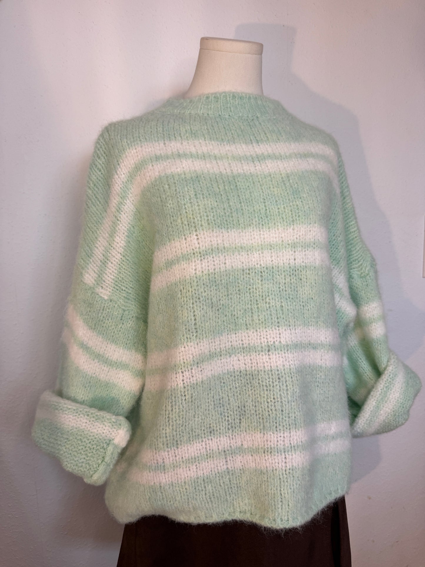 Gestreifter strickpullover mind