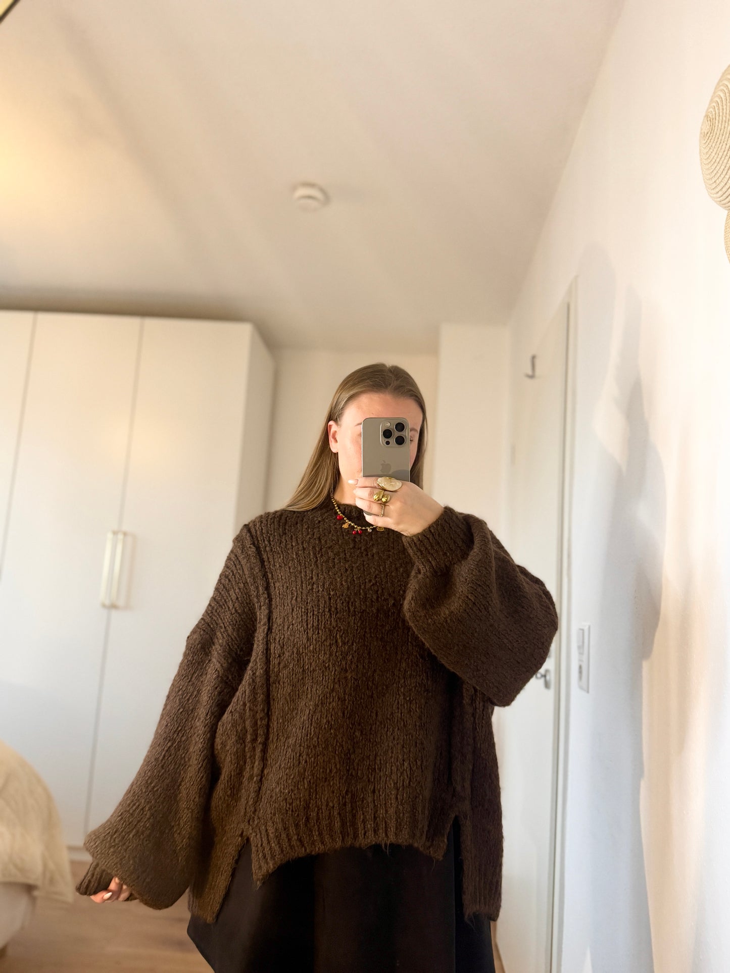 Brauner oversize strickpullover