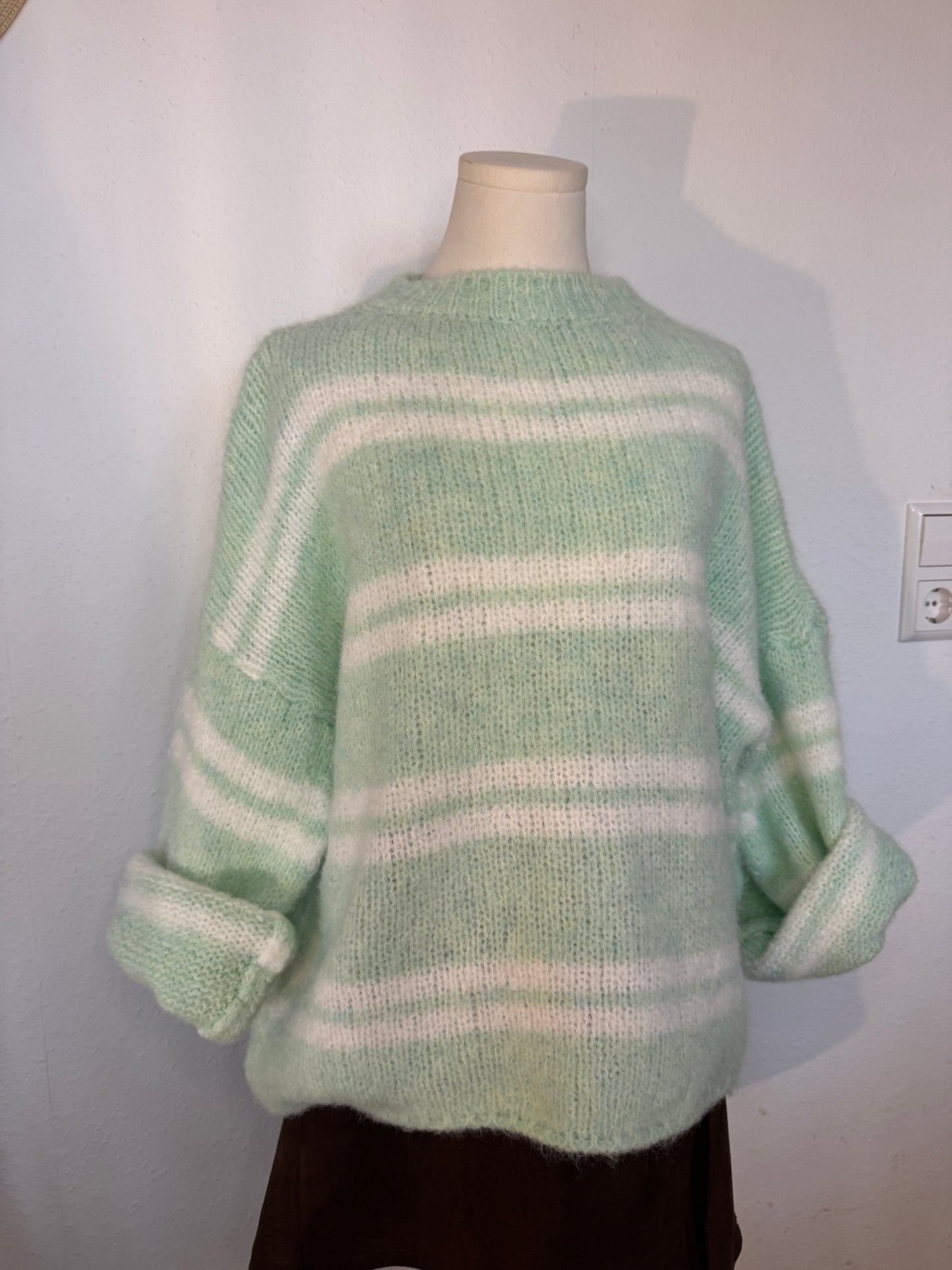 Gestreifter strickpullover mind