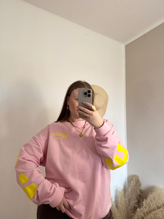 Namaste Pullover Sky