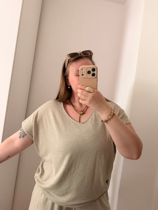 Coconut glow T-Shirt