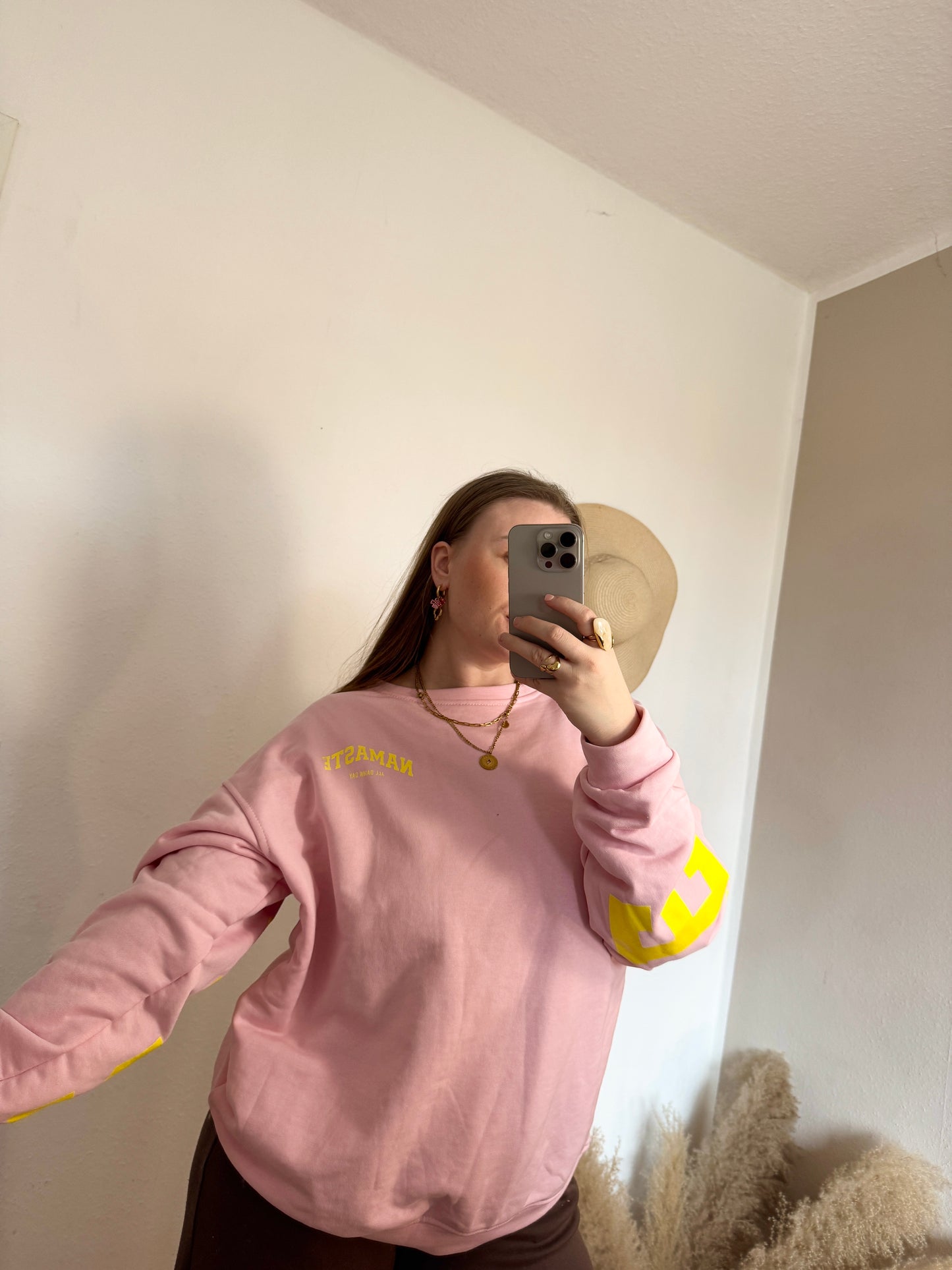 Namaste Pullover Sky