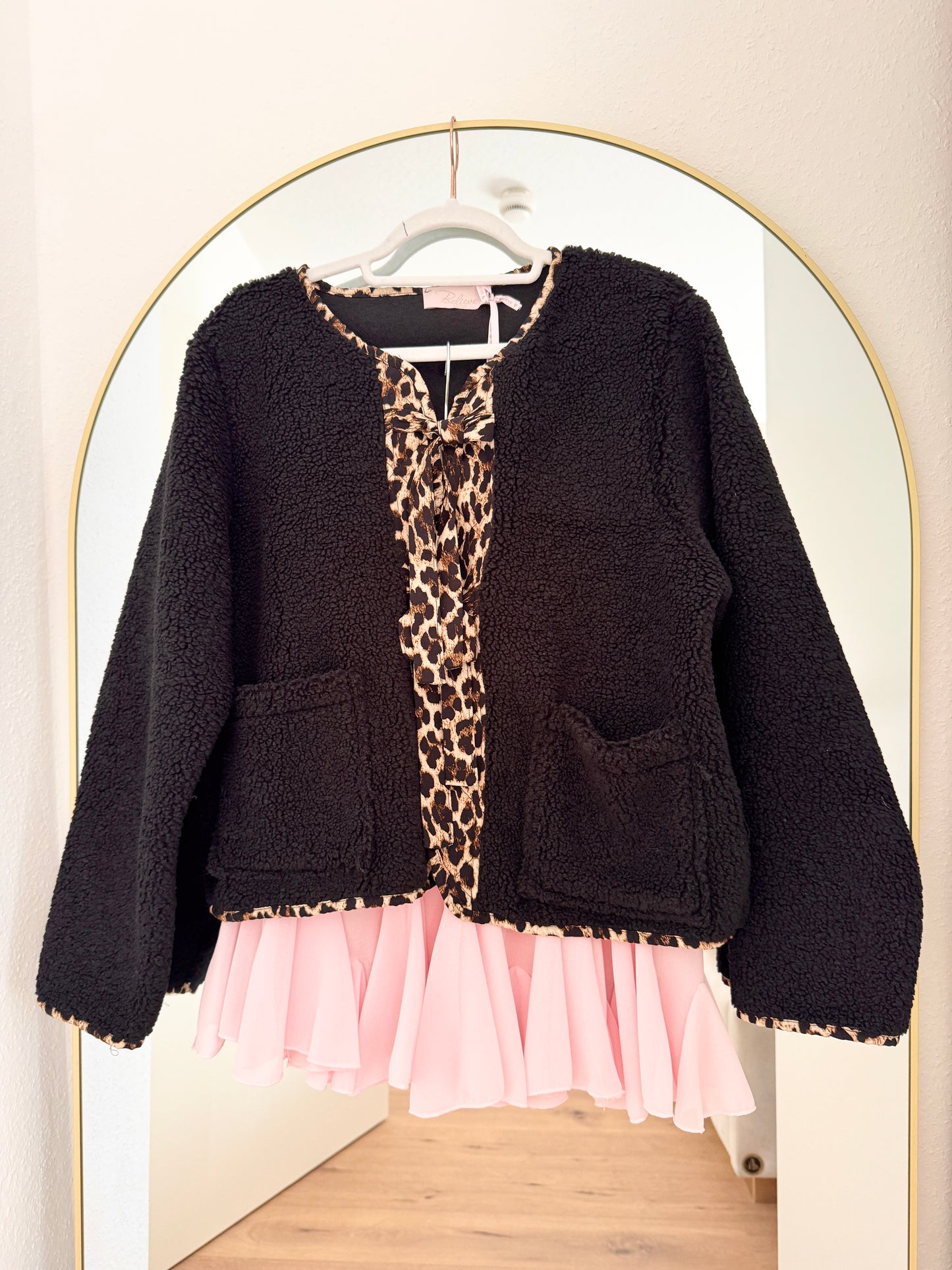 Teddy Jacke mit Leo Schleifen | Kuschelig & stylisch bis Gr. 42