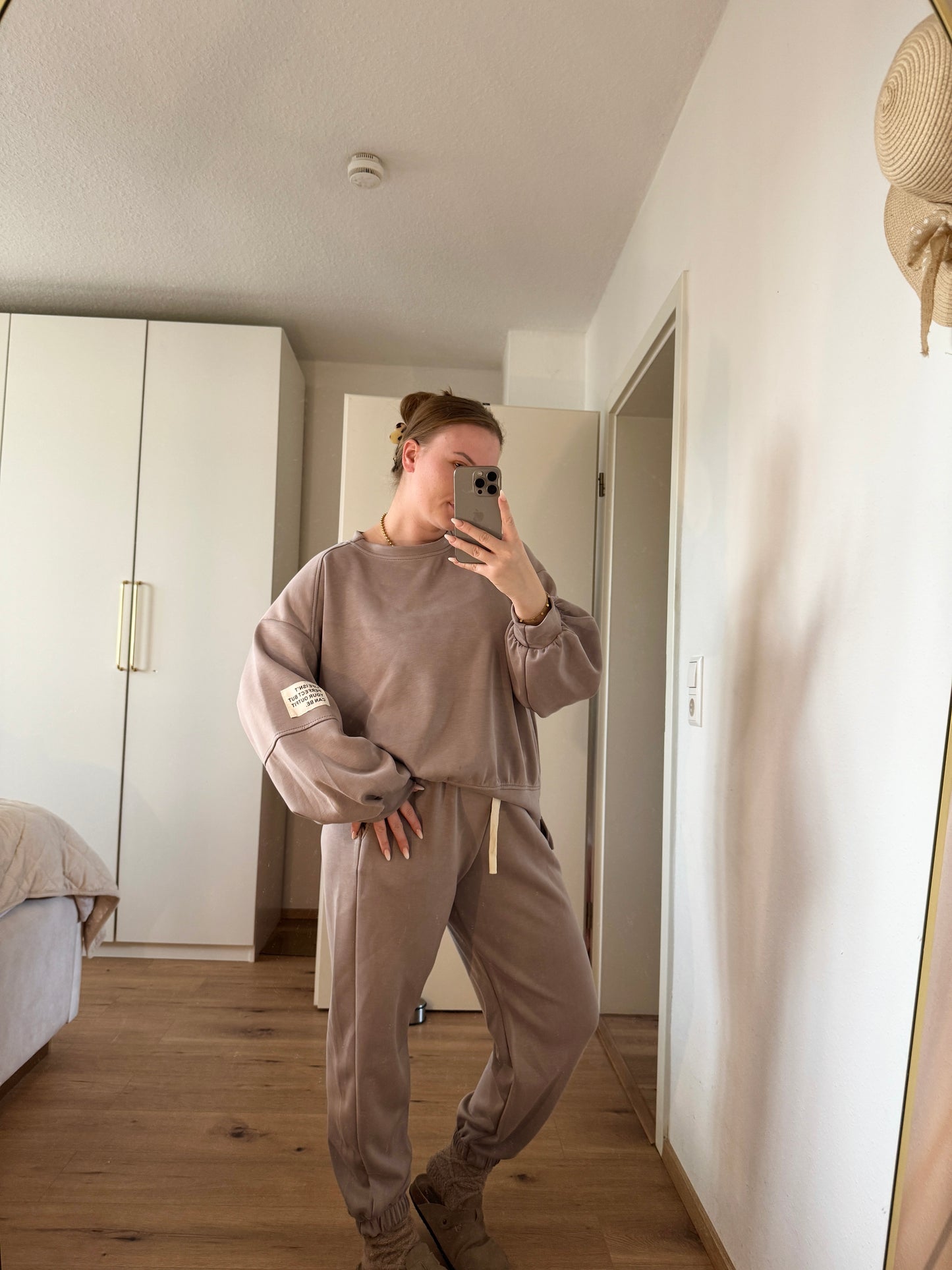 Damen Zweiteiler aus butterweichem Jersey Stoff – bequem tragbar bis Größe 44 in farbe taube