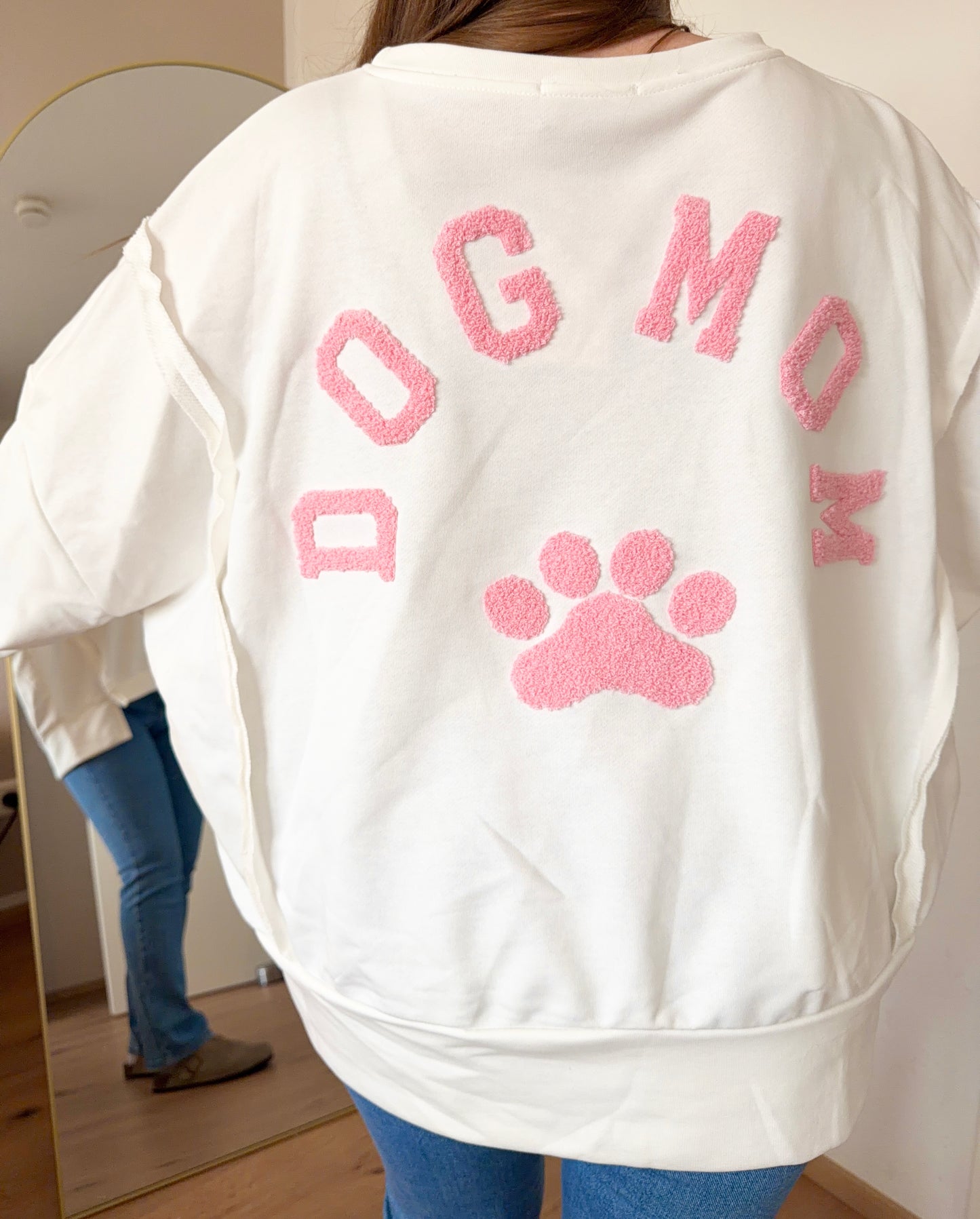 DOG MOM OVERSIZE SWEATER