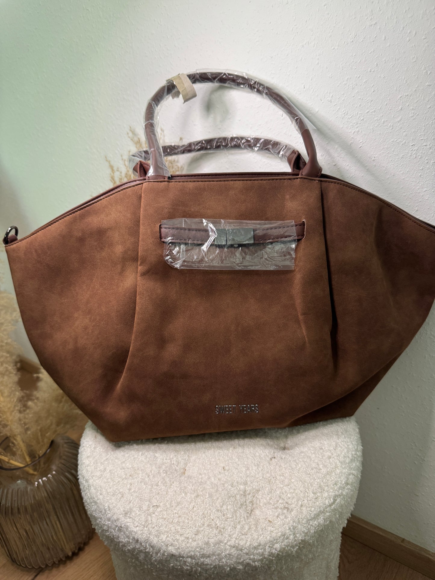 Wildleder Tasche – stilvoll, zeitlos & vielseitig