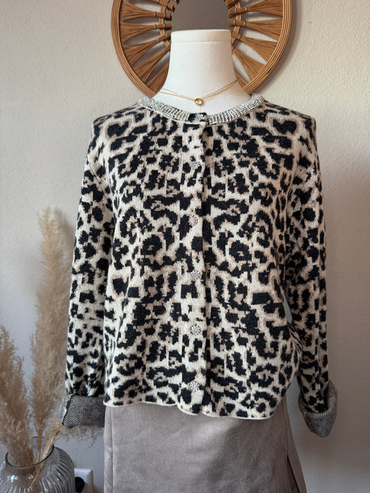 Damen Leo Cardigan mit Glitzer – kuscheliger Strickcardigan im Leopardenmuster, stylisch und funkelnd