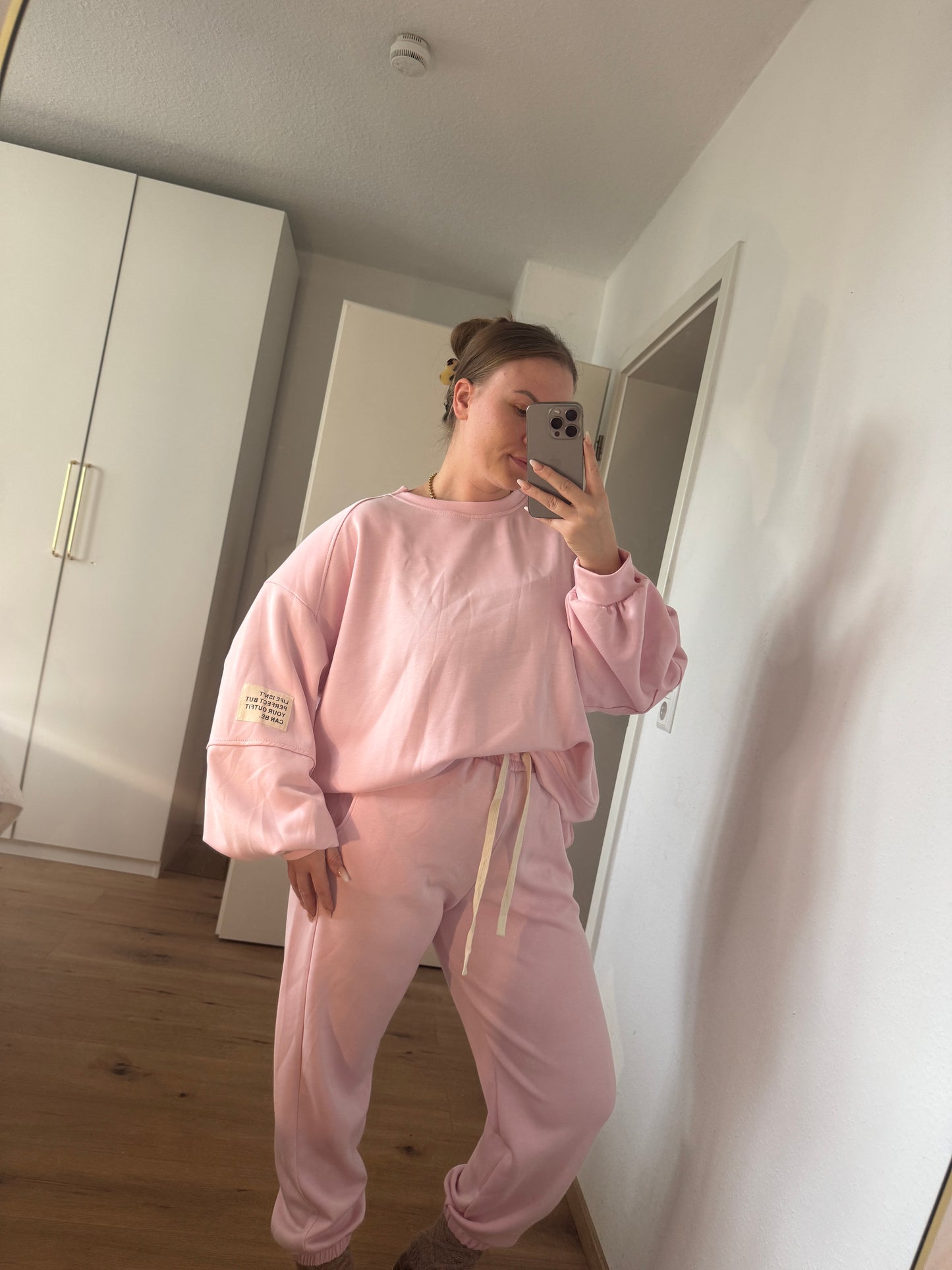 Zweiteiler Damenmode – weicher Jersey Stoff, figurschmeichelnde Passform