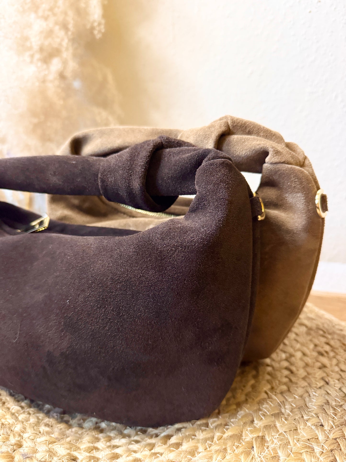 Elegant Touch Leather Bag