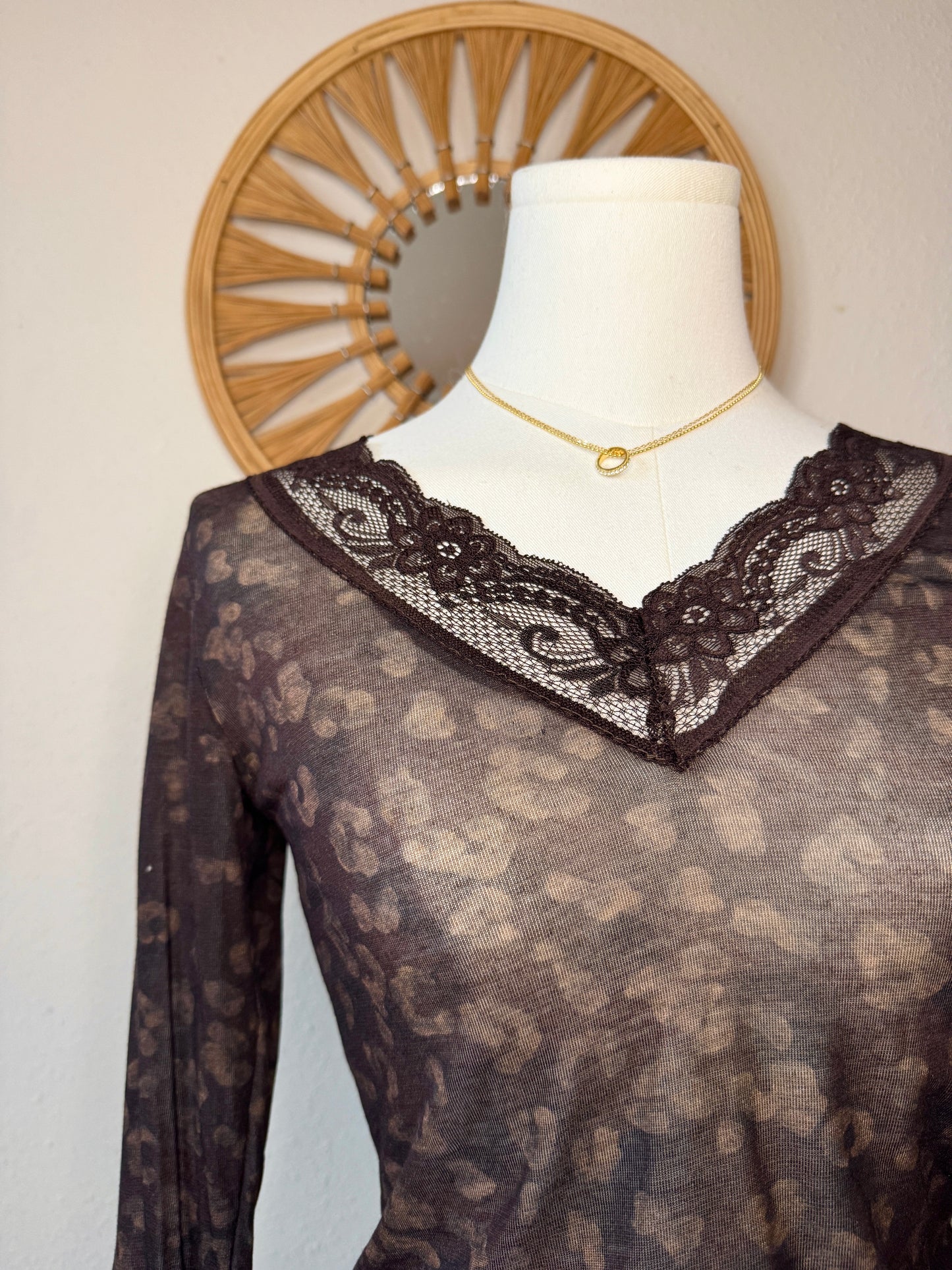 Cashmere Langarmshirt mit Spitze