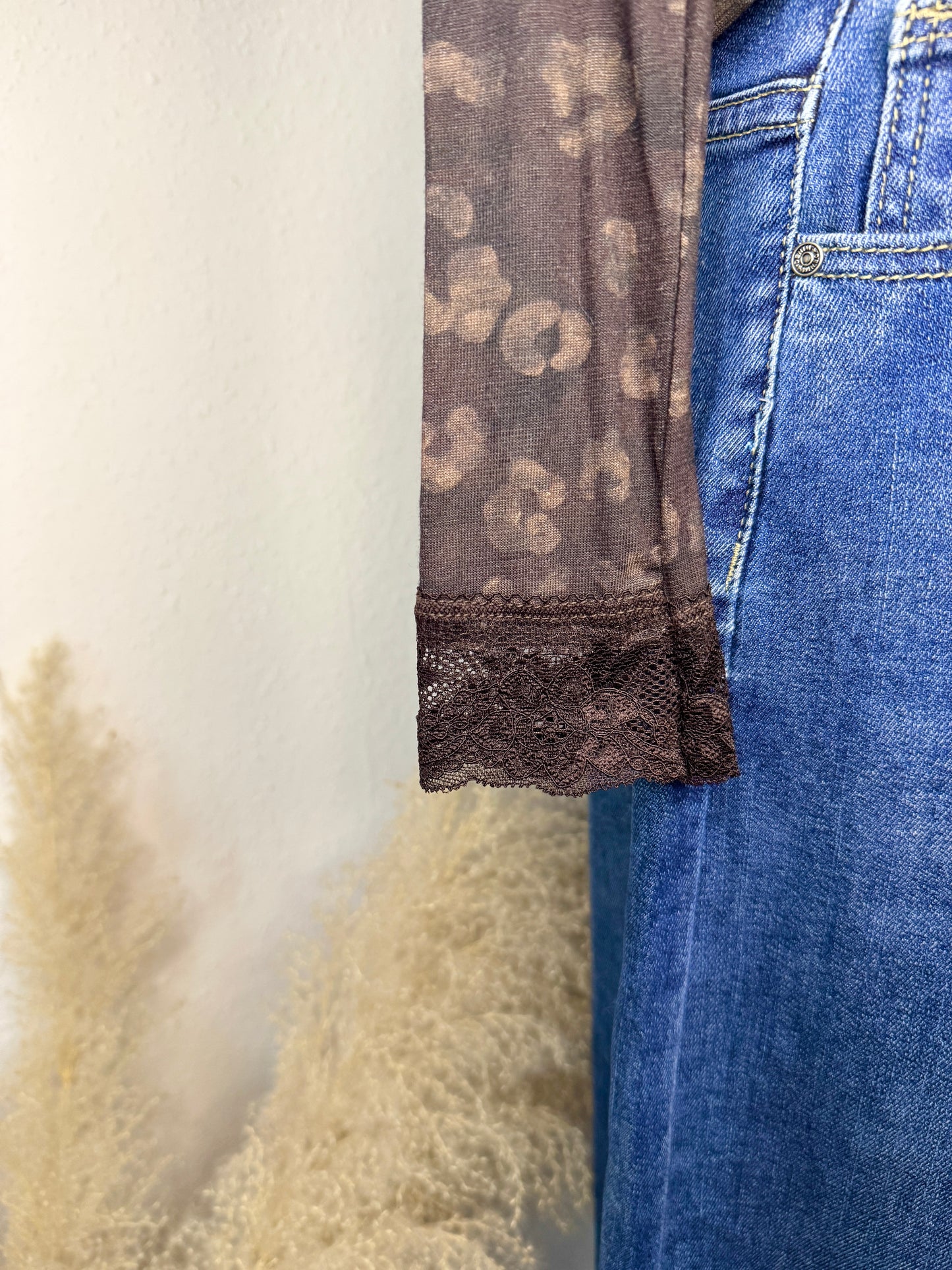 Cashmere Langarmshirt mit Spitze