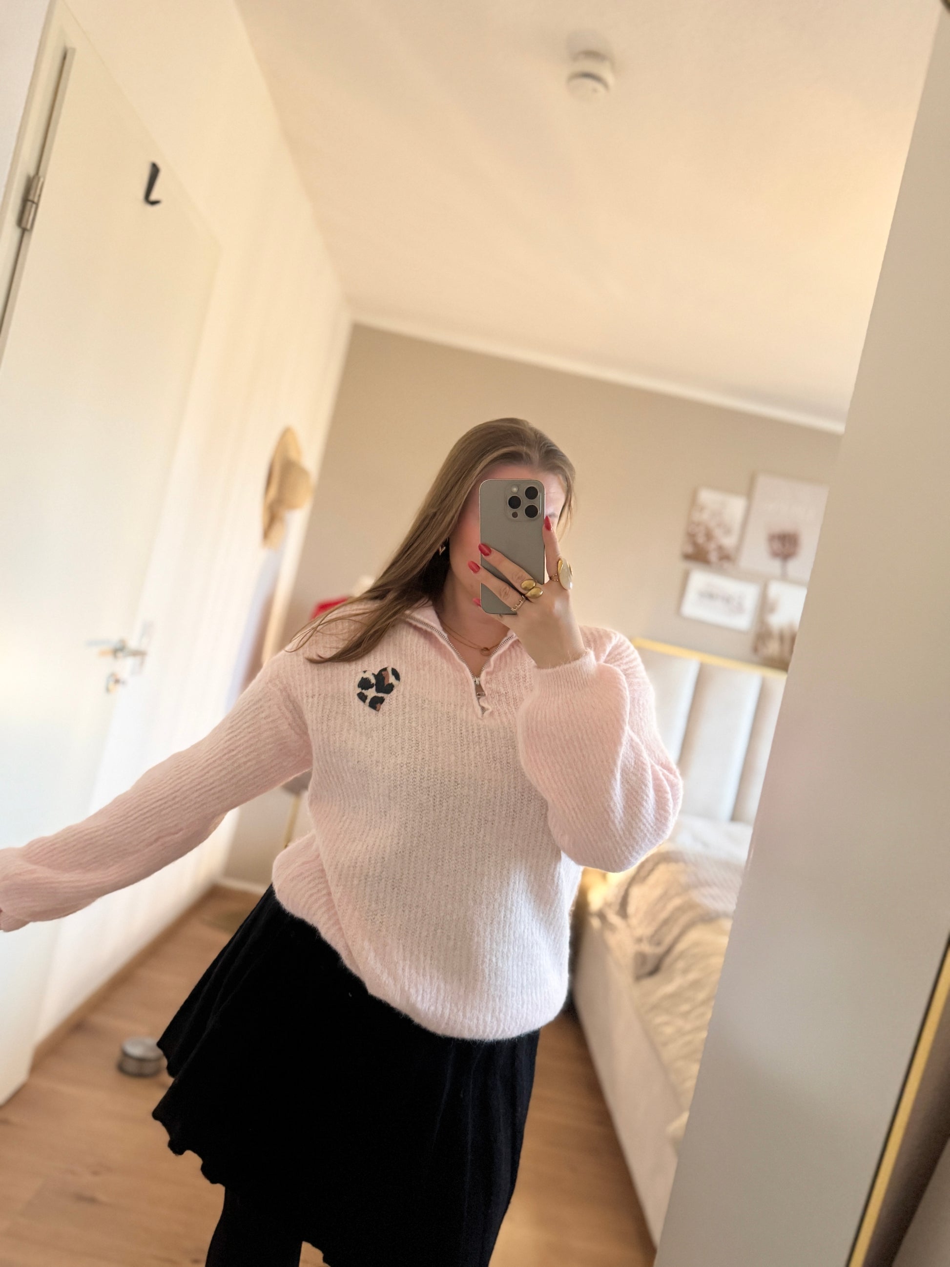 Damen Zipper Pullover mit Leo Teddy Herz – kuscheliger Hoodie, Oversize Streetwear, Trend Pullover Leo Muster.“
