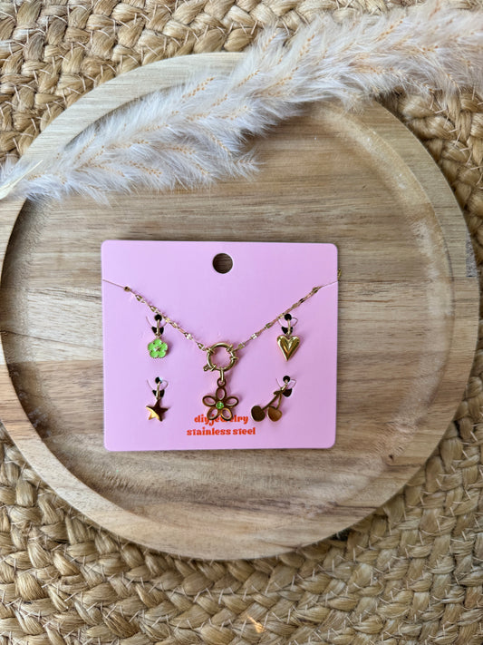 Charm-Kette mit Blumen & Herz – 14K vergoldet, feminin & hochwertig