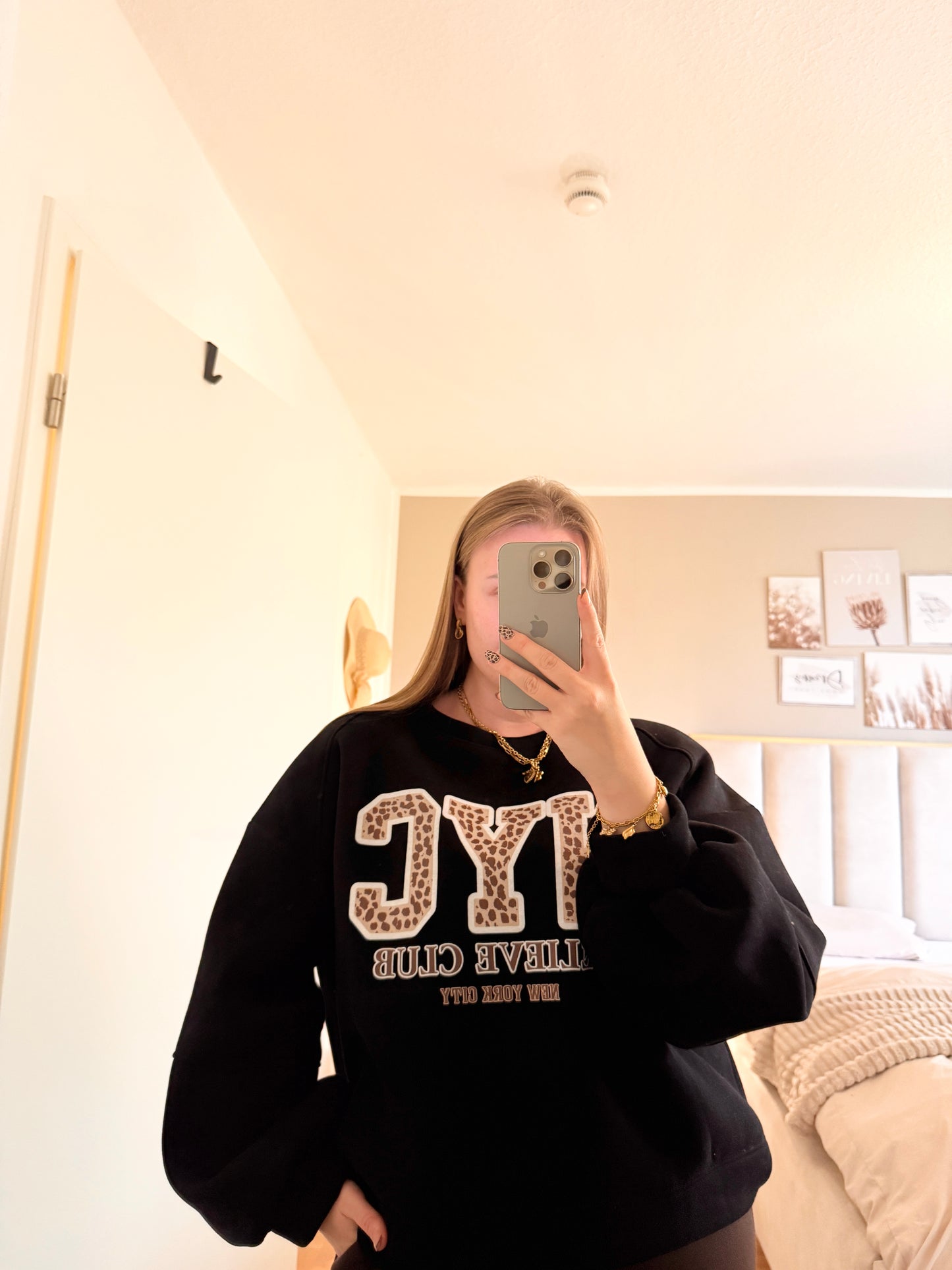 NYC Sweater mit Leo-Print – One Size (bis Gr. 44)