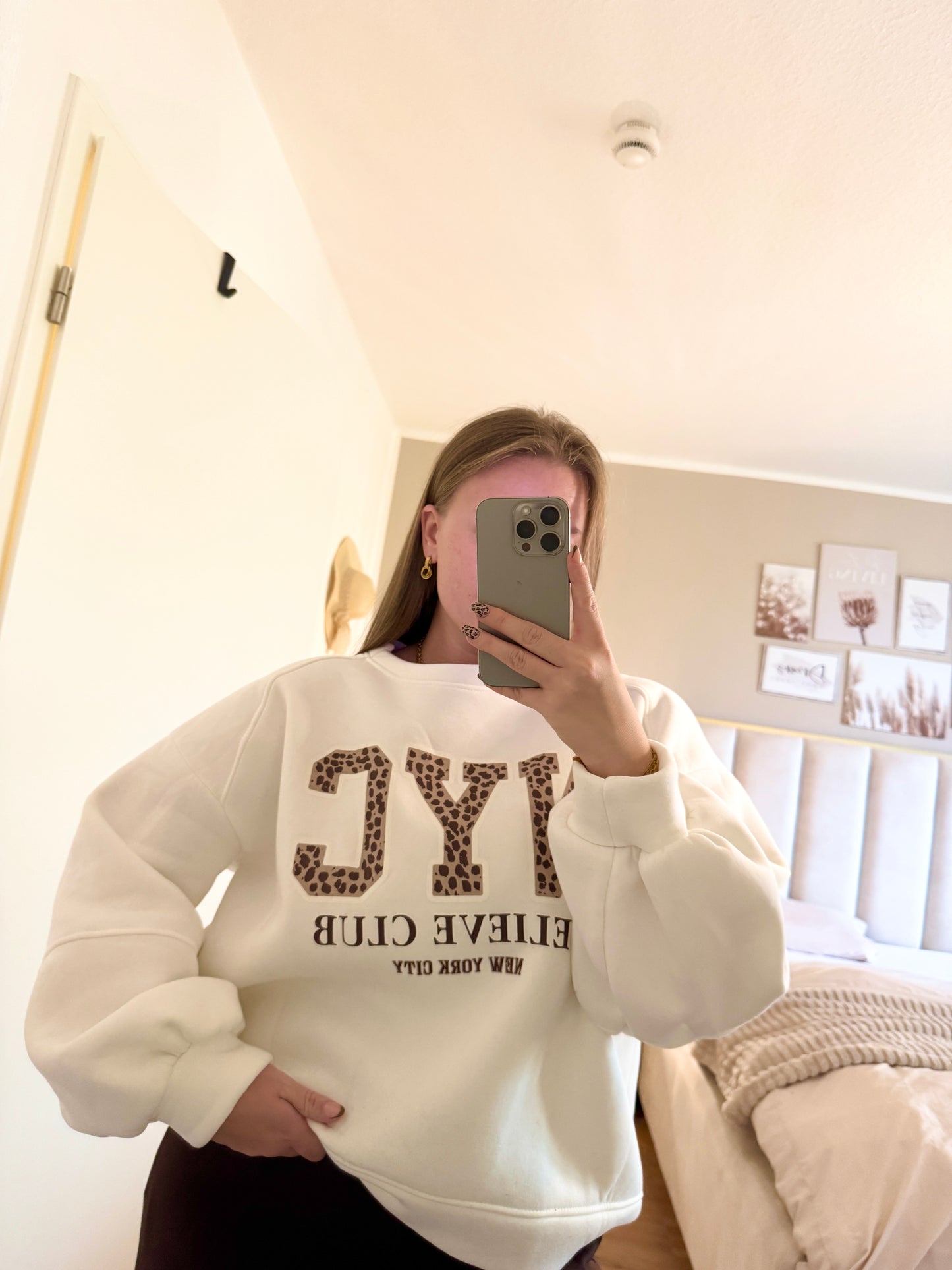 NYC Sweater mit Leo-Print – One Size (bis Gr. 44)