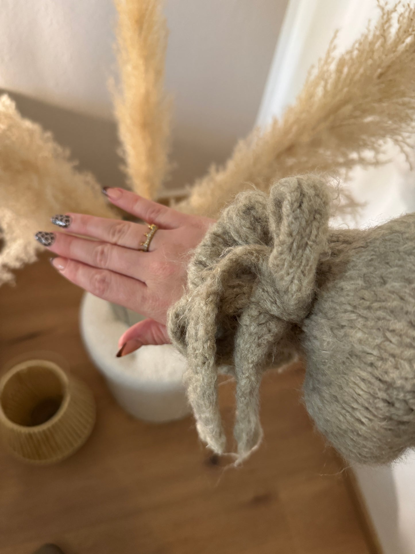 Pullover mit Rüschenärmeln & Schleife – One Size (bis Gr. 44)