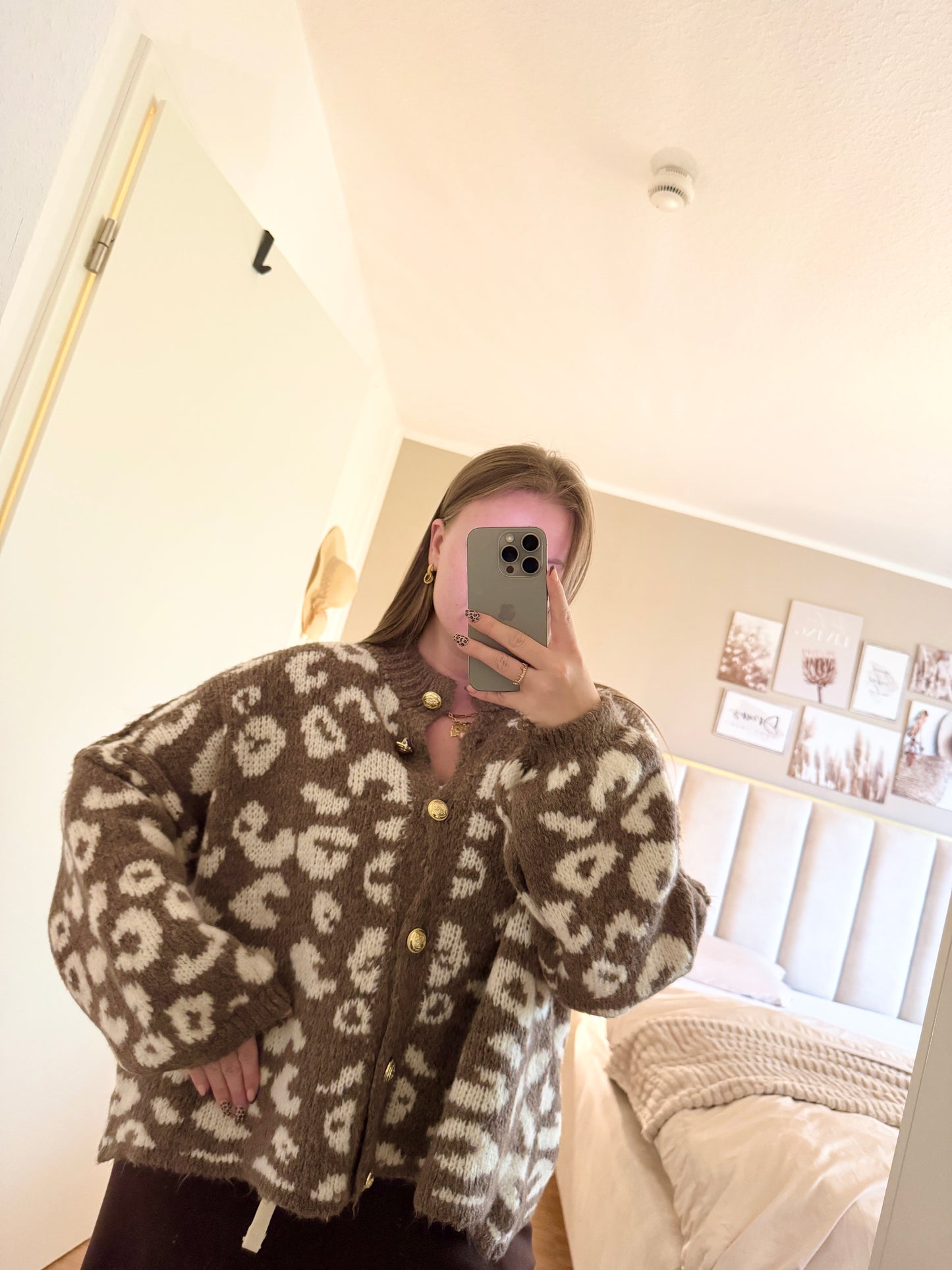 Leo Cardigan – One Size (bis Gr. 44