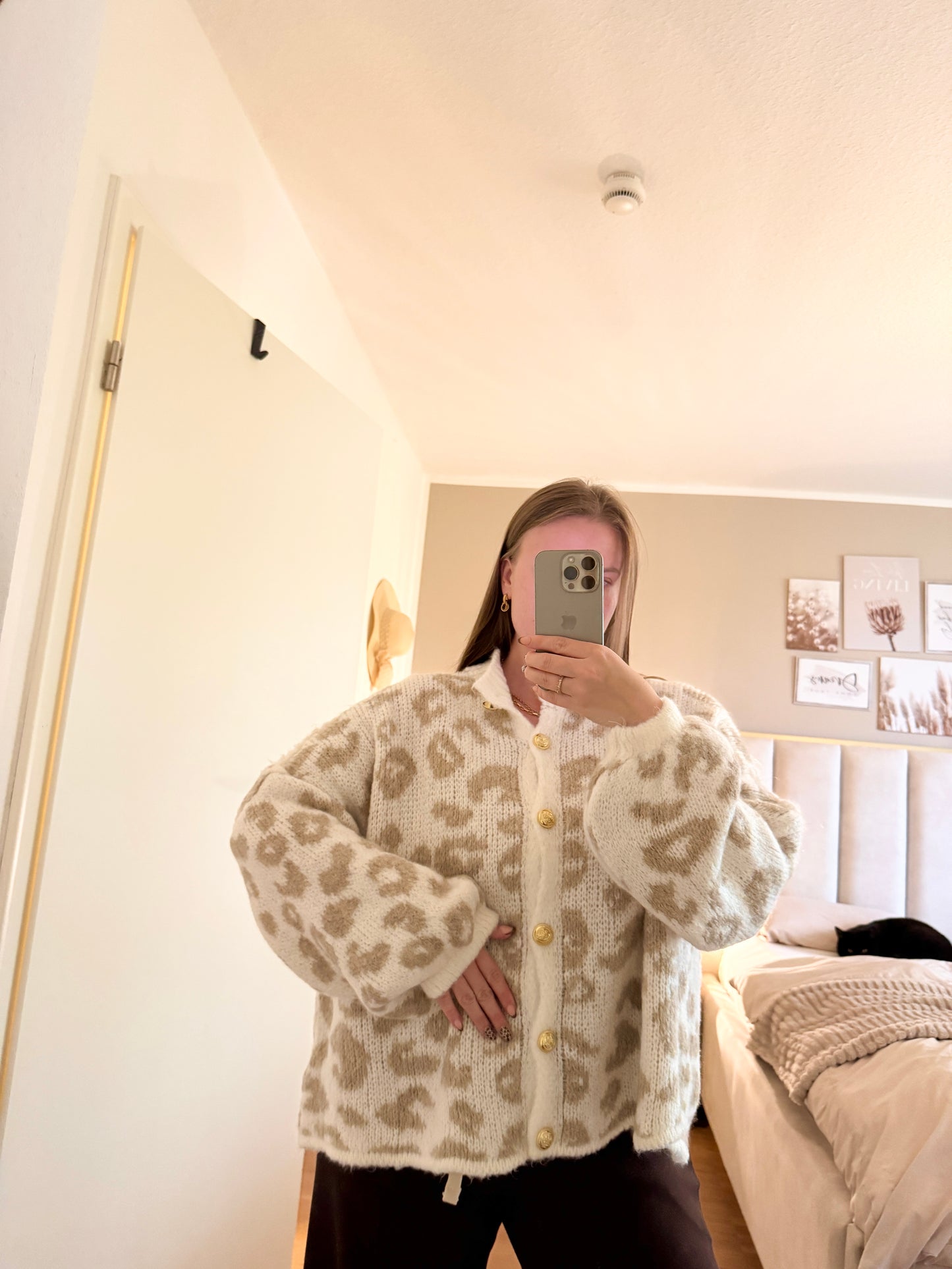 Leo Cardigan – One Size (bis Gr. 44