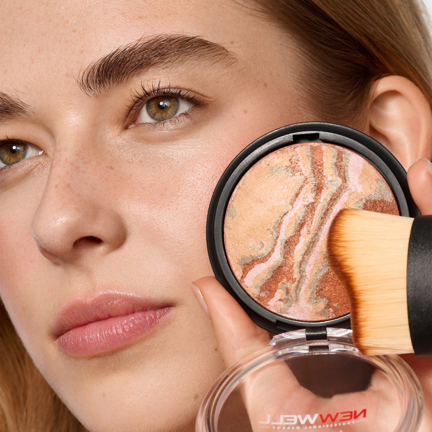 TERRACOTTA BLUSH, HIGHLIGHT & BRONZER - 3 IN 1